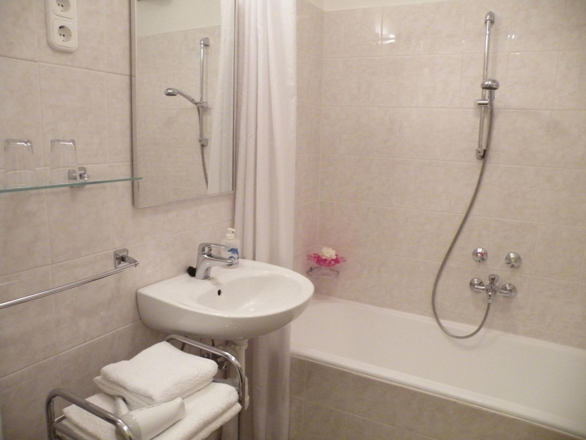 Apartment Buda Budapest Exteriör bild