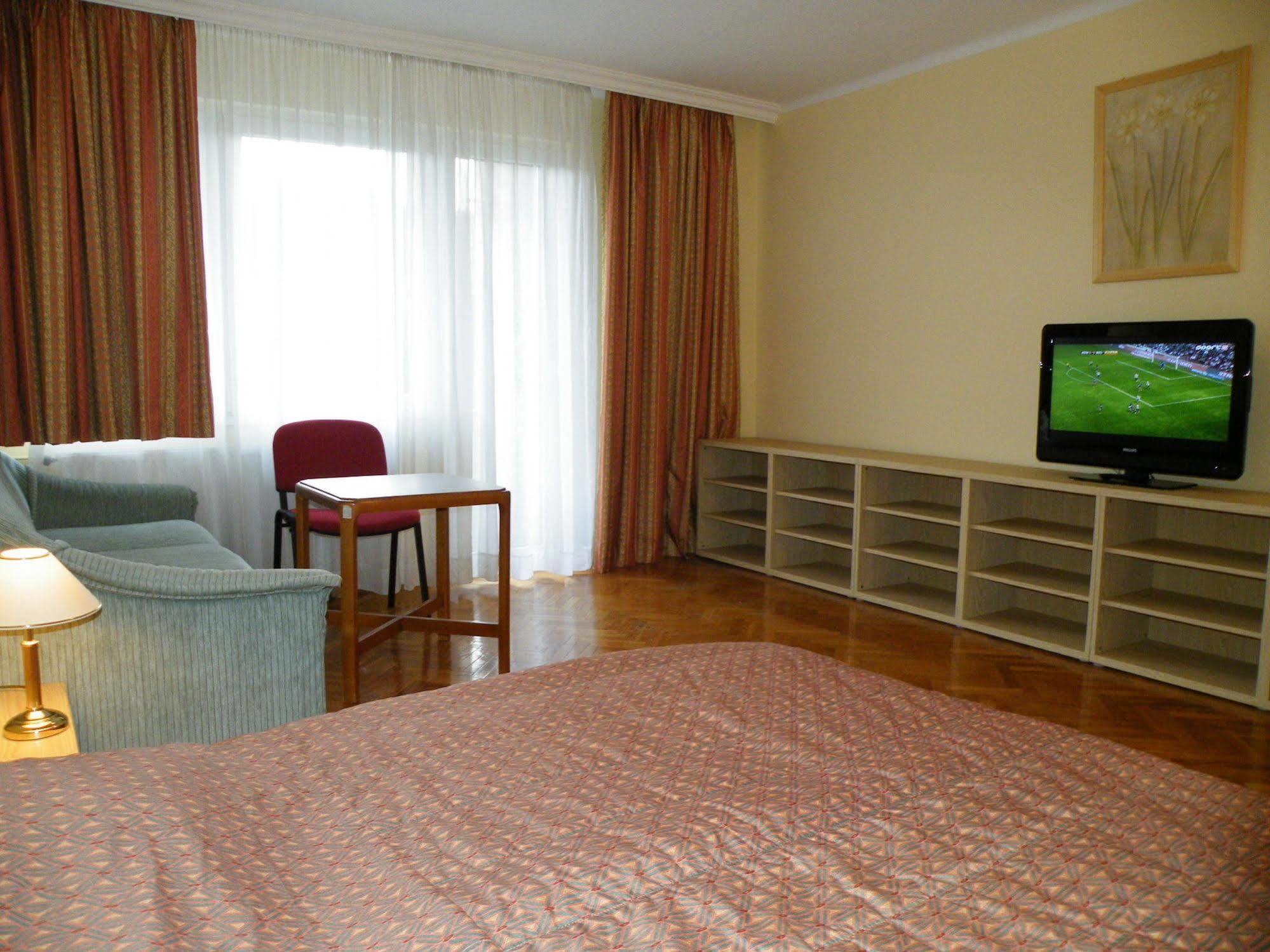 Apartment Buda Budapest Exteriör bild